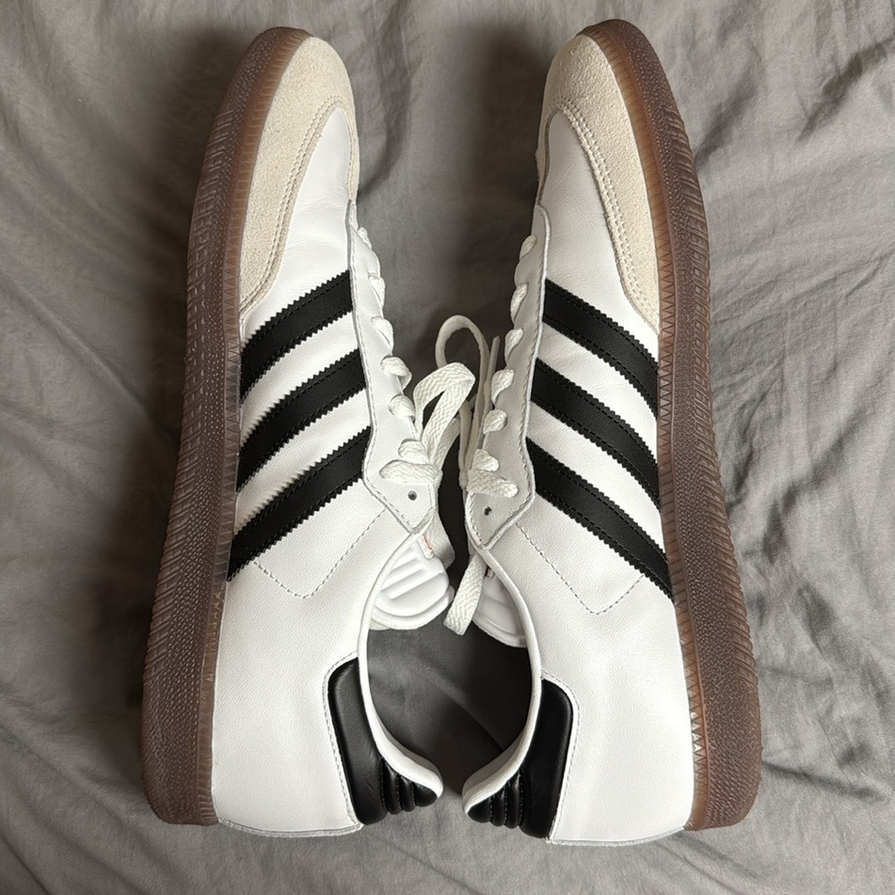 Adidas Men's White and Black Sneakers